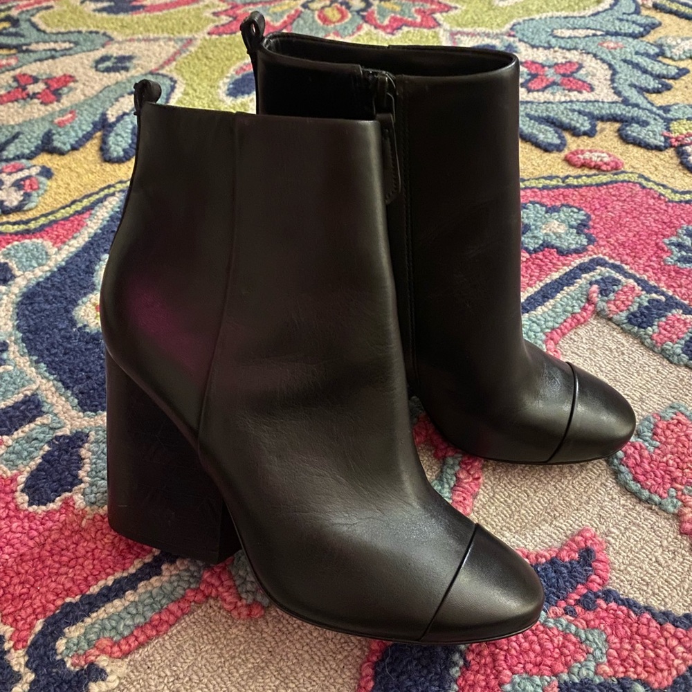 New Tory Burch Bootie Black Women Leather Zipper Ankle Block Heel Sz 7